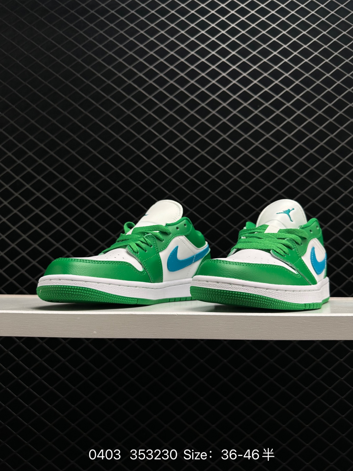 NIKE AIR JORDAN 1 LOW